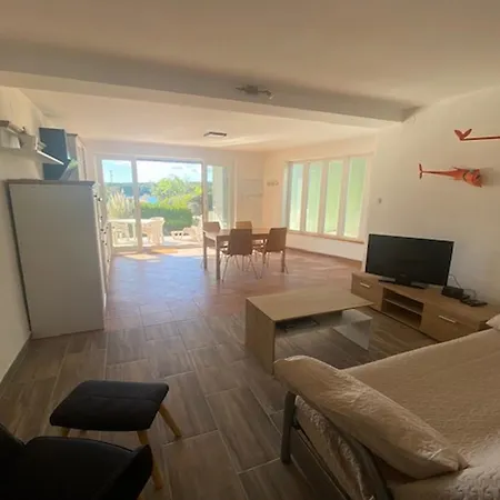 Apartment Sea Side Blue *